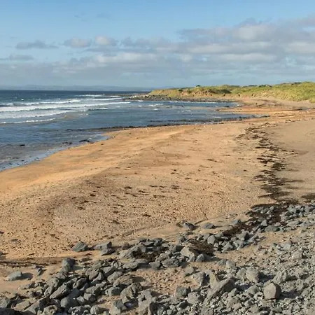 1844 Seascape Is Located On The Wild Atlantic Way