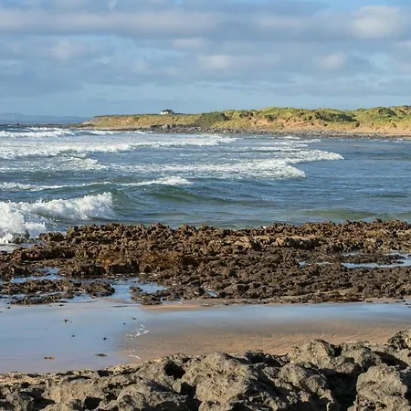 1844 Seascape Is Located On The Wild Atlantic Way Сasa de vacaciones Fanore