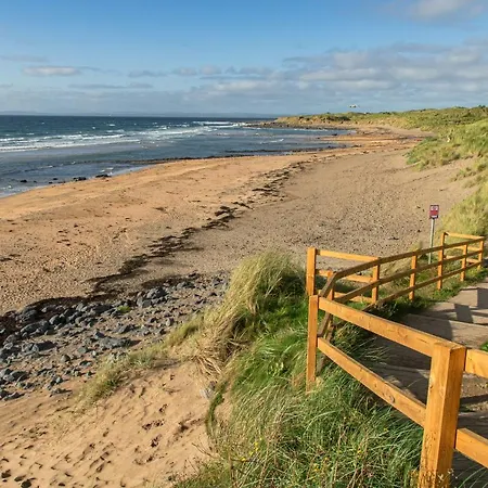 1844 Seascape Is Located On The Wild Atlantic Way Holiday home Fanore