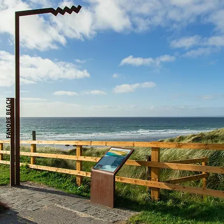 Сasa de vacaciones 1844 Seascape Is Located On The Wild Atlantic Way Fanore