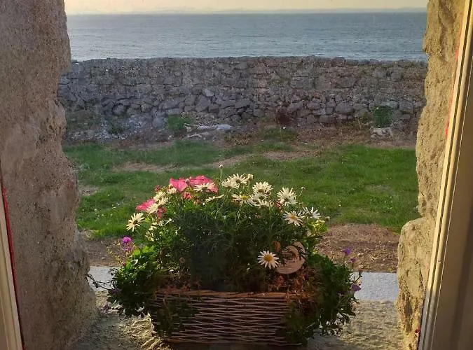 1844 Seascape Is Located On The Wild Atlantic Way