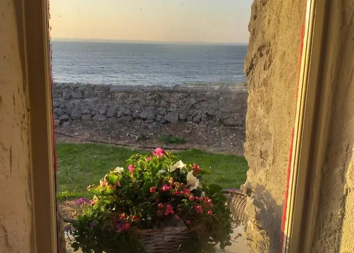 Feriehus 1844 Seascape Is Located On The Wild Atlantic Way Fanore